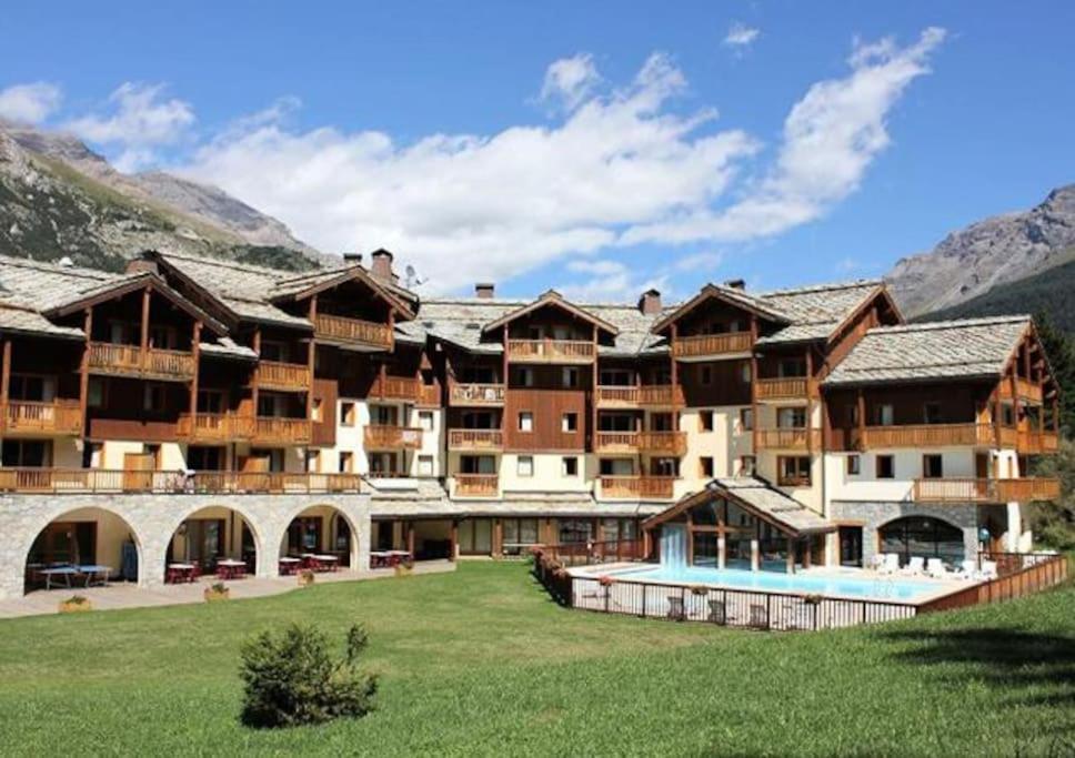 Residences De Luxe Les Alpages Val Cenis - 4 Pers Lanslebourg-Mont-Cenis Exterior foto